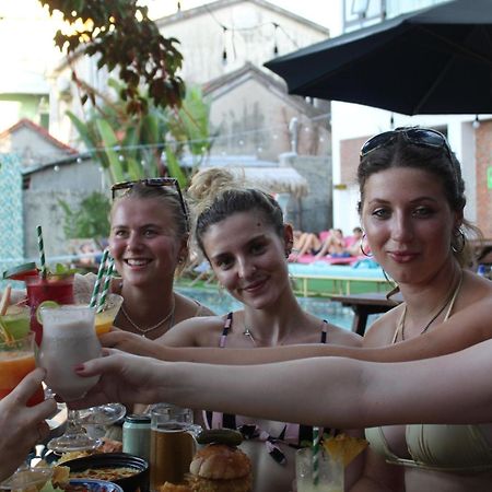 Mad Monkey Hoi An Hostel Εξωτερικό φωτογραφία